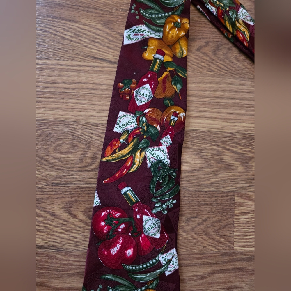 Tabasco Hot Sauce Novelty Tie Burgundy Chili Pepper Food Theme - Picture 3 of 6